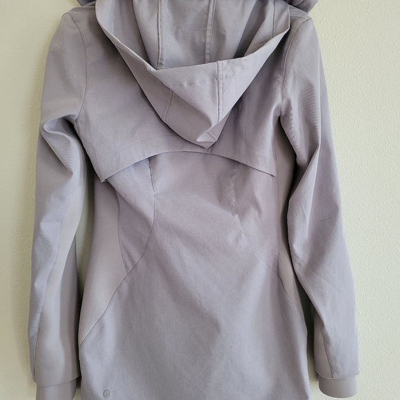 Lululemon Like A Glove Jacket, Dark Chrome Size 4 - Picture 2 of 9